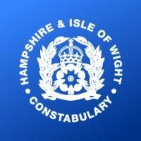 hampshire & isle of wight constabulary logo image