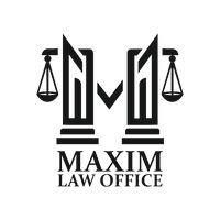 maxim law professional corporation logo image