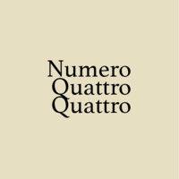 numero quattro quattro logo image