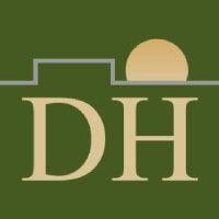 desert hills dental care logo image