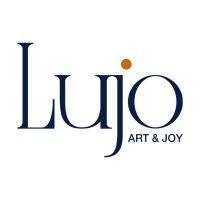 lujo hotel logo image