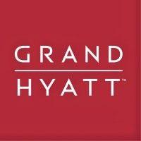 grand hyatt muscat logo image