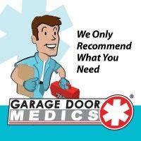 garage door medics logo image