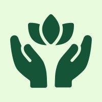 green living gurus, llc logo image