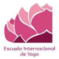 escuela internacional de yoga logo image