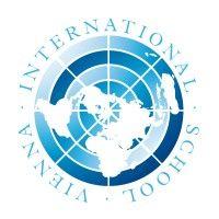 vienna international school logo image