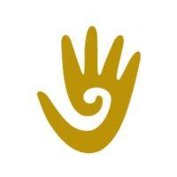 desert hand and physical therapy logo image