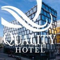 quality hotel globe logo image