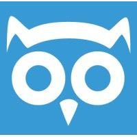 whooo's reading logo image