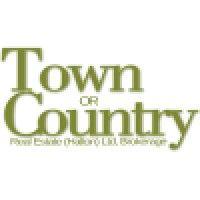 town or country real estate logo image