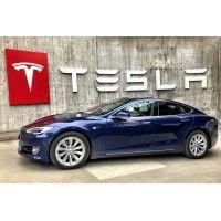 tesla: electric cars, solar & clean energy logo image