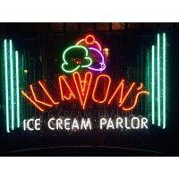 klavon's ice cream parlor logo image