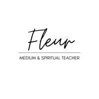 medium fleur logo image