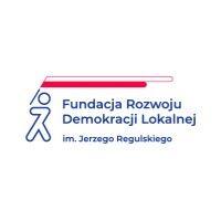 fundacja rozwoju demokracji lokalnej im. jerzego regulskiego logo image