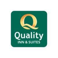 quality inn and suites airport logo image