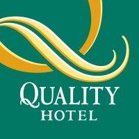 quality hotel™ logo image